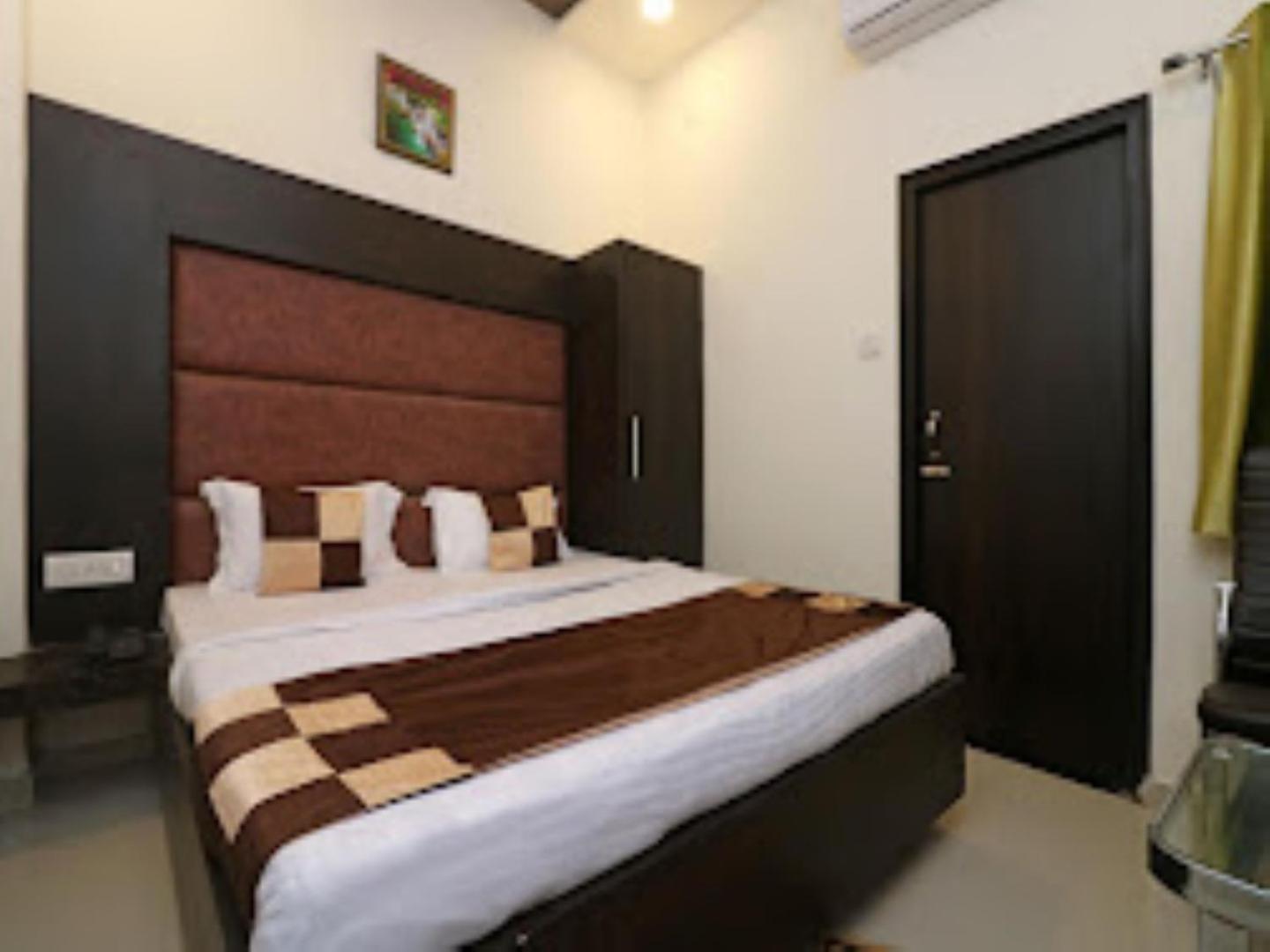 The Gagan Plaza Hotel Kanpur Luaran gambar