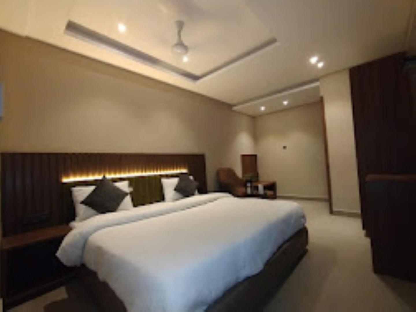 The Gagan Plaza Hotel Kanpur Luaran gambar