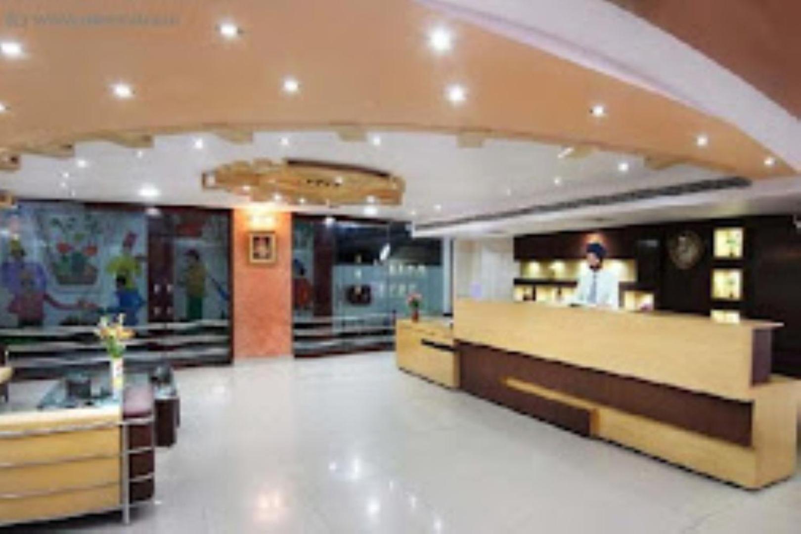 The Gagan Plaza Hotel Kanpur Luaran gambar
